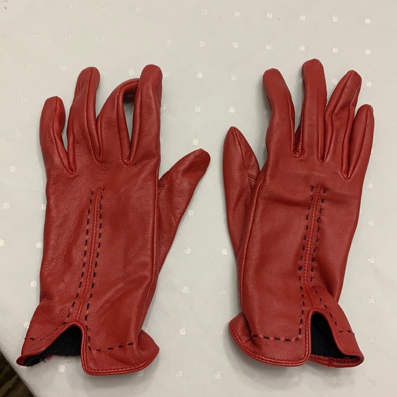 Wilsons Leather Accessories - Red Wilson’s Genuine Leather lined gloves M